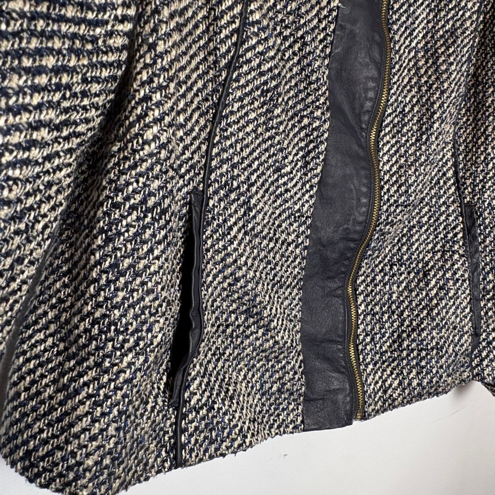 Liz Claiborne New York Tweed Moto Jacket Leather Trim Navy Blue Size 10 Career - Picture 4 of 10